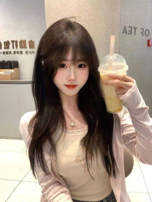 周周 - 02岁 - 长沙 Call Girl