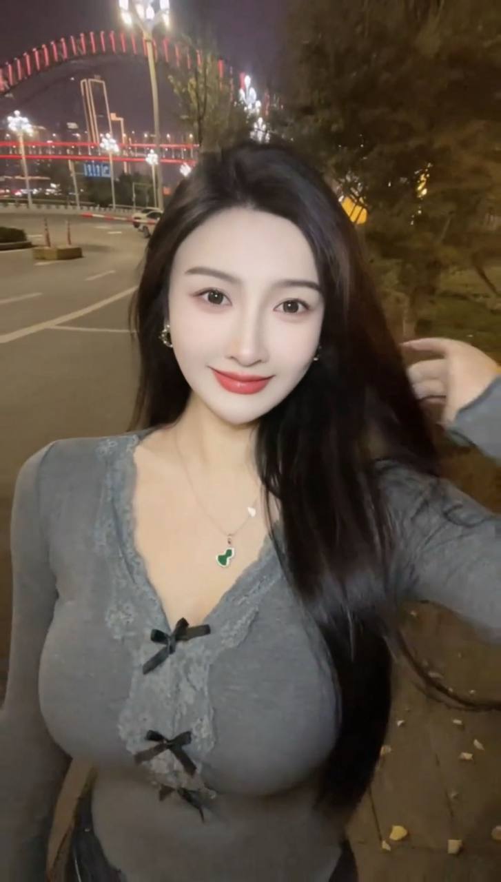 小万 - 长沙 Call Girl