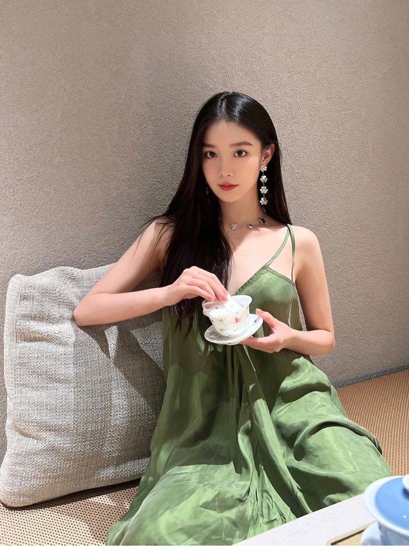 高百醇年轻御姐，纯欲170，D，情商高，会谈吐，爱撒娇，情绪价值给够。 - 重庆 Call Girl