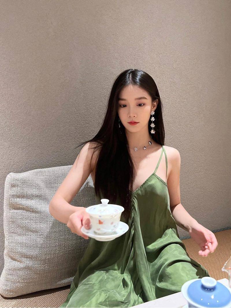 ID: 380 - 重庆 Call Girl