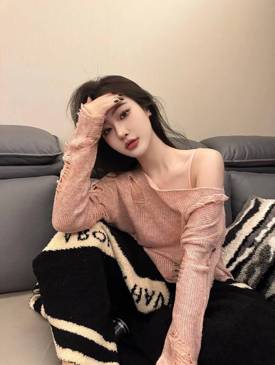 ID: 7069 - 广州 Call Girl