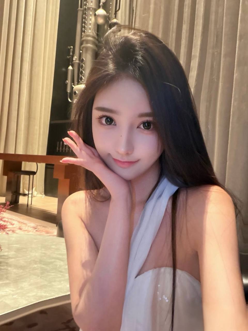 ID: 4049 - 杭州 Call Girl