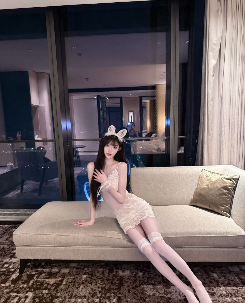 ID: 4072 - 杭州 Call Girl