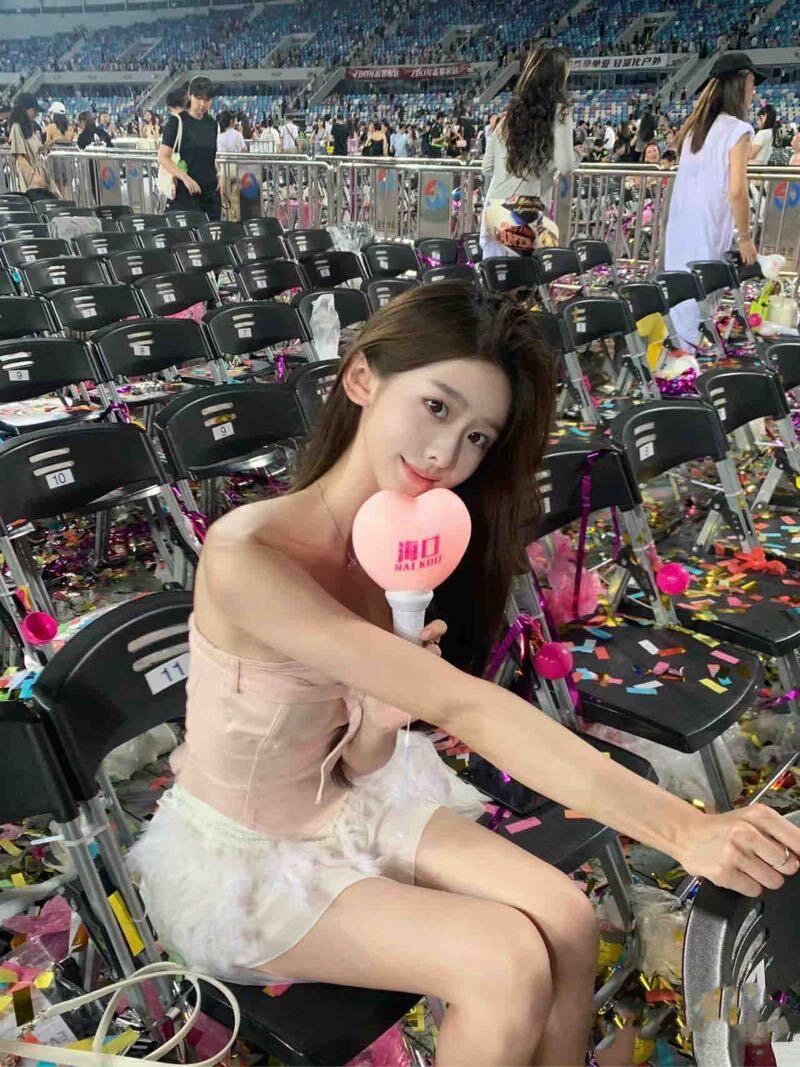 左左 - Photo 1 - 深圳 Call Girl