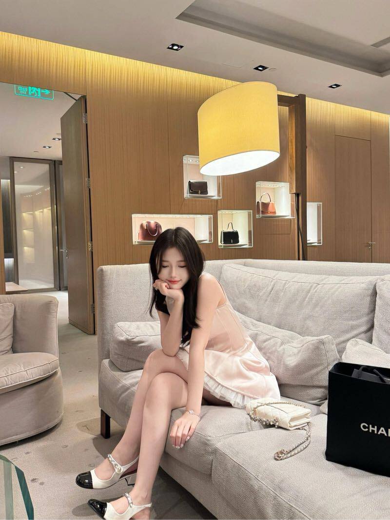 #沈 - 99岁 - 苏州 Call Girl