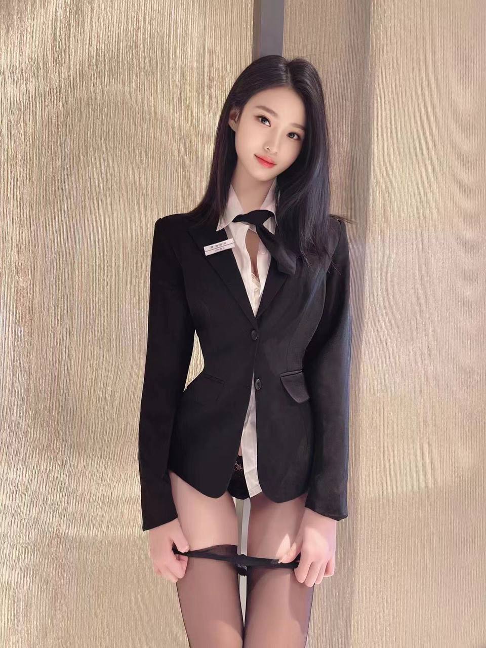#苏州 极品兼职第一天🍓 - Photo 1 - 苏州 Call Girl